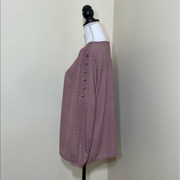 LIZ CLAIBORNE || Woman’s  Long Sleeve Button Accent Blouse size Medium - Picture 2 of 6